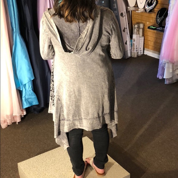 Sweater🖤 - Picture 6 of 10